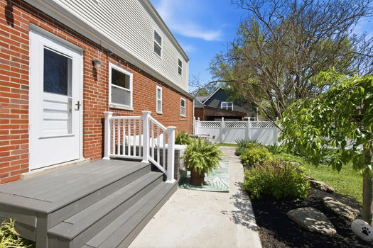 15-web-or-mls-7905 Mapleleaf Dr-15