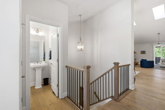 16-web-or-mls-104 S Pinnacle Dr-16