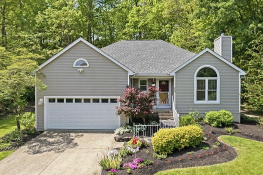 16-web-or-mls-2739 Queenswood Dr-16