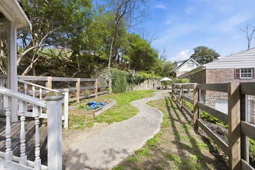 17-web-or-mls-127 Covert Run Pike (17 of 82)