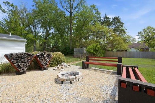 17-web-or-mls-6826 Le Conte Ave (17 of 55)