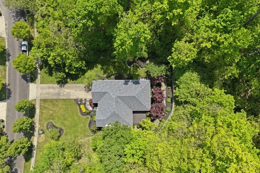 18-web-or-mls-2739 Queenswood Dr-18