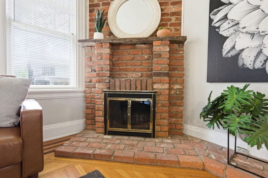 18-web-or-mls-2840 Pine Grove Ave-18