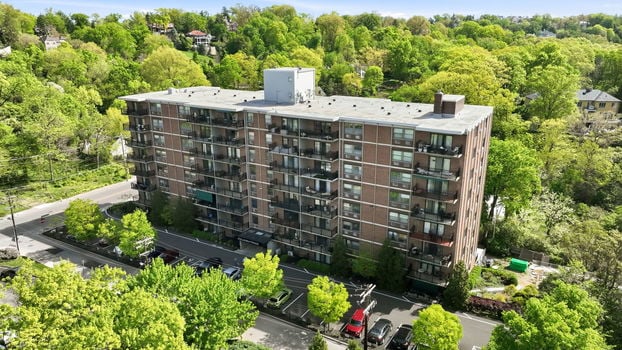 2-web-or-mls-1815 William Howard Taft Rd 502-2