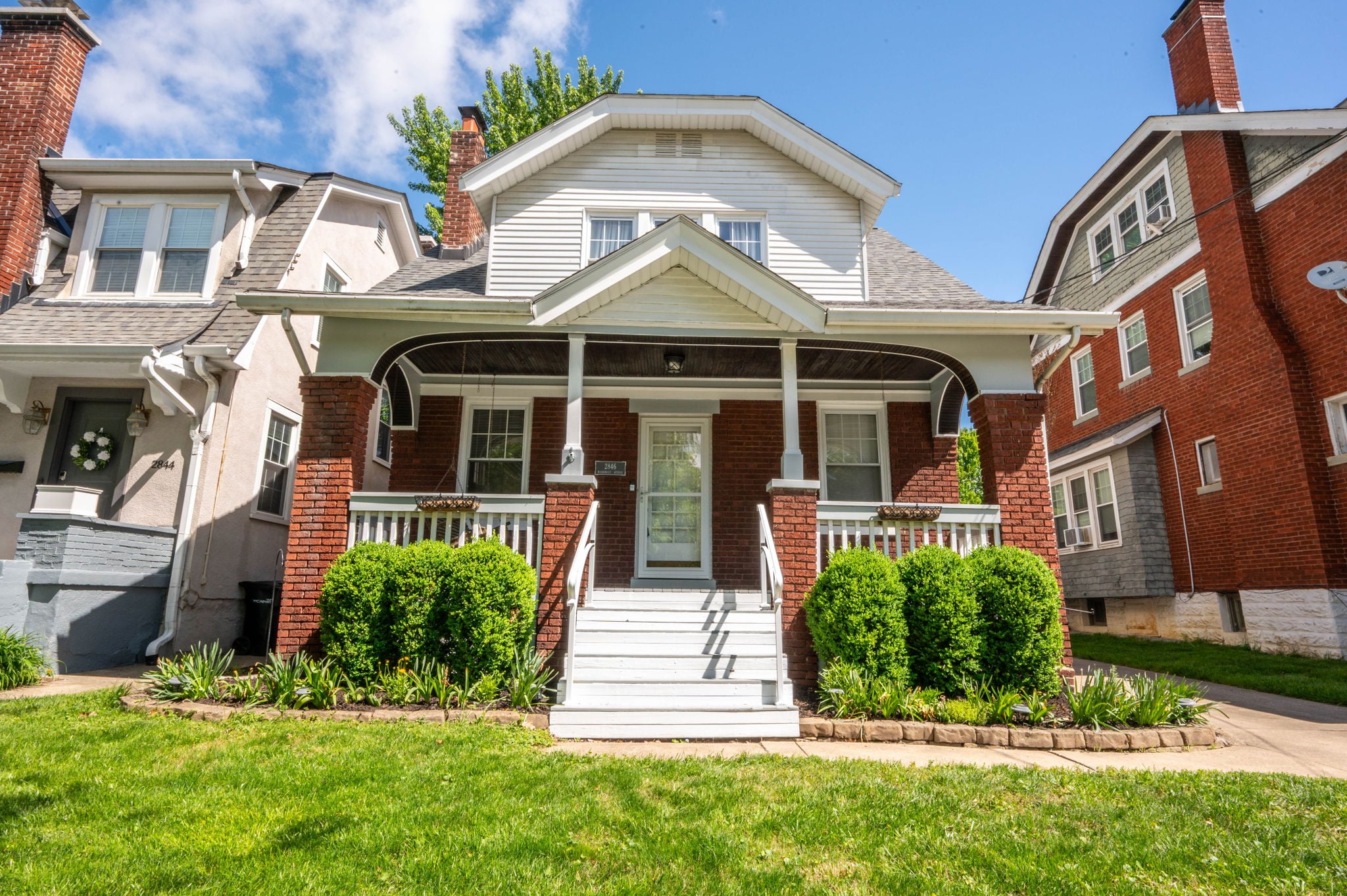 2-web-or-mls-2846 Markbreit Ave-2