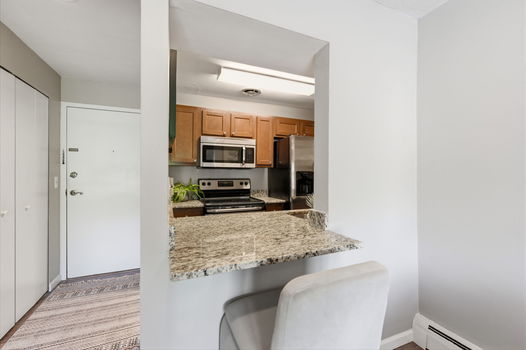 20-web-or-mls-1815 William Howard Taft Rd 502-20