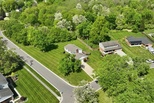 21-web-or-mls-8046 Blairhouse Dr-21