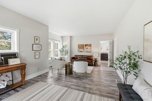 21-web-or-mls-8343 Miami Ave-21