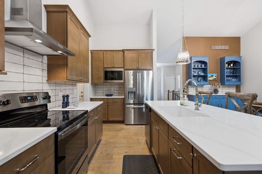 22-web-or-mls-104 S Pinnacle Dr-22