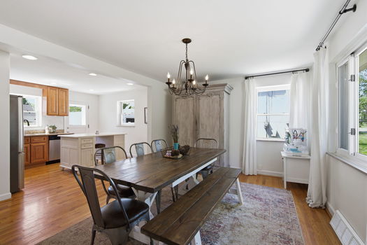 22-web-or-mls-7905 Mapleleaf Dr-22
