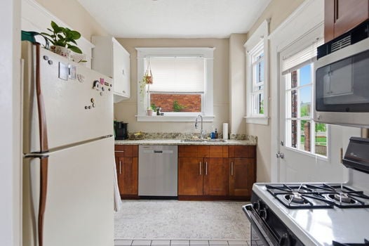 23-web-or-mls-3644 Columbus Ave (23 of 66)