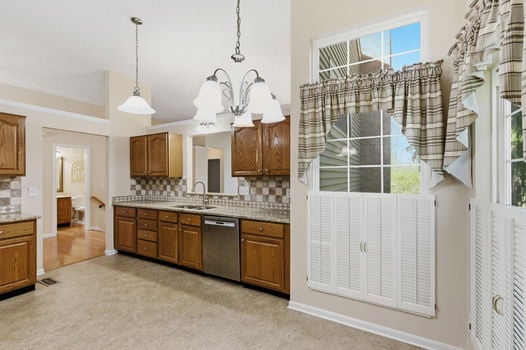 23-web-or-mls-7277 Ridge Edge Ct-23