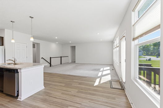 24-web-or-mls-1193 Twin Gate Run-24