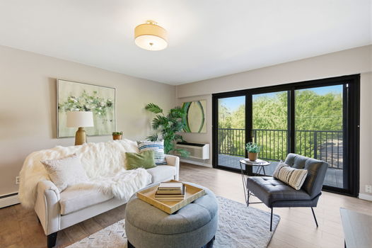 24-web-or-mls-1815 William Howard Taft Rd 502-24