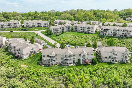 24-web-or-mls-323 Skyview Ct-24