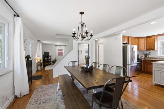24-web-or-mls-7905 Mapleleaf Dr-24