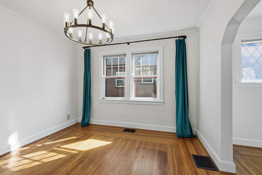 26-web-or-mls-2506 Moundview Dr (26 of 57)