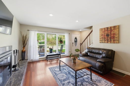 26-web-or-mls-6965 Euclid Ave-26