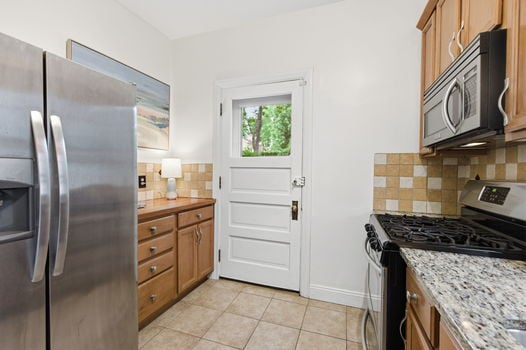 27-web-or-mls-2840 Pine Grove Ave-27