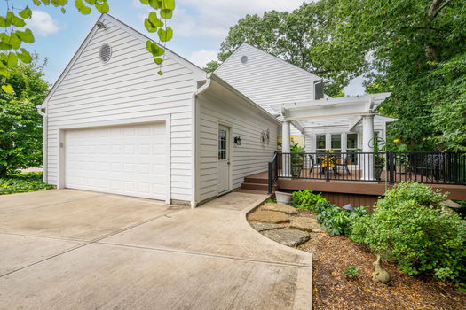 27-web-or-mls-3154 Hawkslanding Dr (27 of 40)
