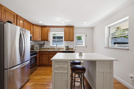 27-web-or-mls-7905 Mapleleaf Dr-27
