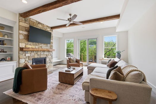 28-web-or-mls-452 Strafer St-28