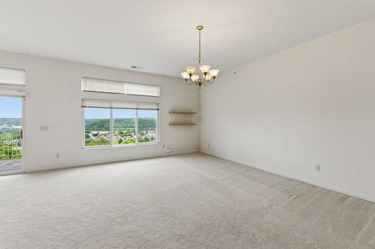 29-web-or-mls-323 Skyview Ct-29
