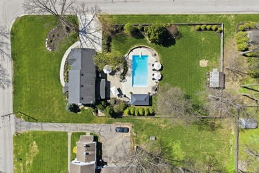 29-web-or-mls-7400 N Timberlane Dr (29 of 87)