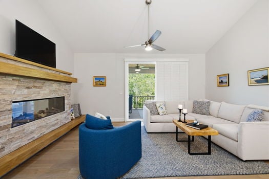 32-web-or-mls-104 S Pinnacle Dr-32