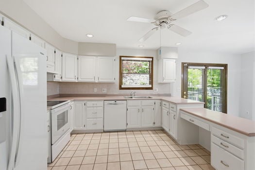 32-web-or-mls-2739 Queenswood Dr-32