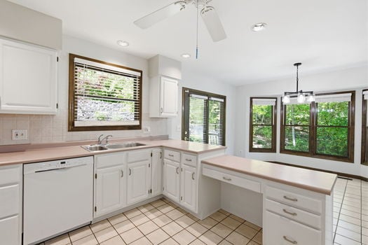 33-web-or-mls-2739 Queenswood Dr-33