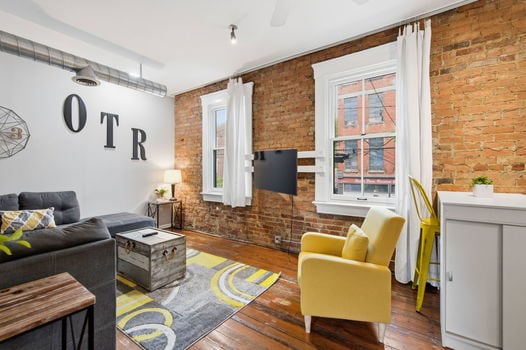 34-web-or-mls-111 E 13th St-34