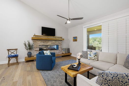 35-web-or-mls-104 S Pinnacle Dr-35