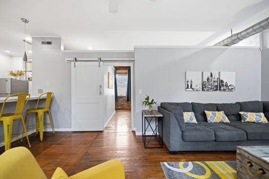 35-web-or-mls-111 E 13th St-35