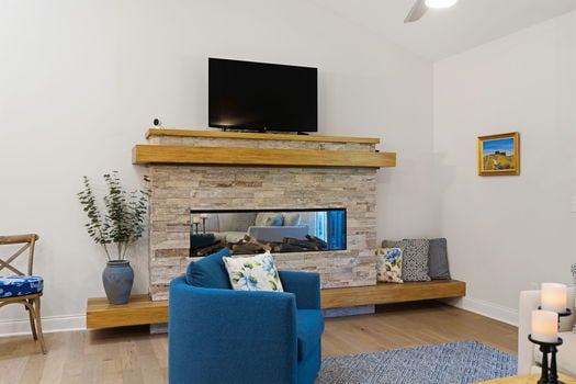 36-web-or-mls-104 S Pinnacle Dr-36