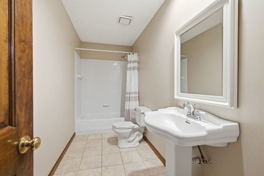 37-web-or-mls-2739 Queenswood Dr-37