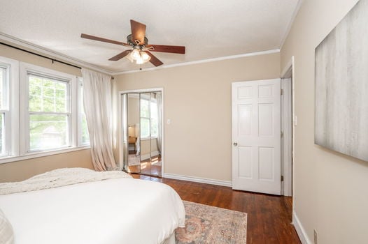 38-web-or-mls-2846 Markbreit Ave-38