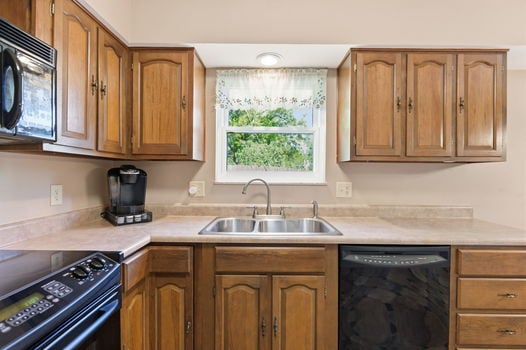 38-web-or-mls-8046 Blairhouse Dr-38