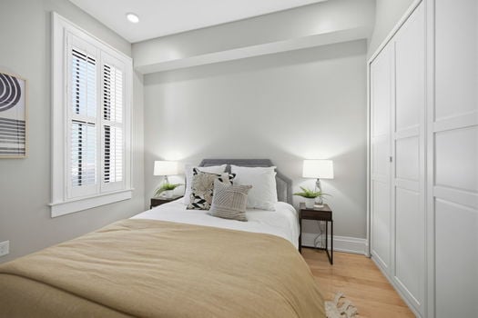 39-web-or-mls-131 W 15th St 1B-39