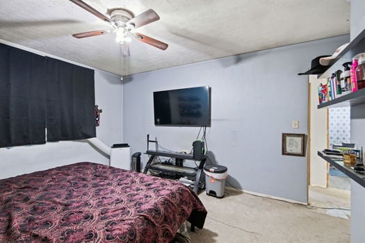 39-web-or-mls-17 Andover Rd-39