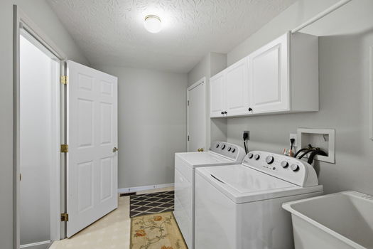 41-web-or-mls-12191 Crestfield Ct (41 of 72)