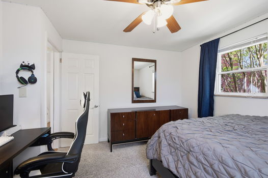 41-web-or-mls-7905 Mapleleaf Dr-41