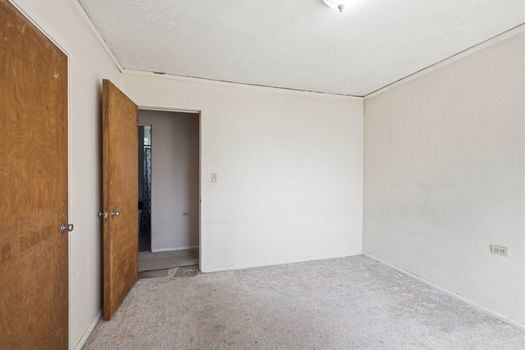 42-web-or-mls-17 Andover Rd-42