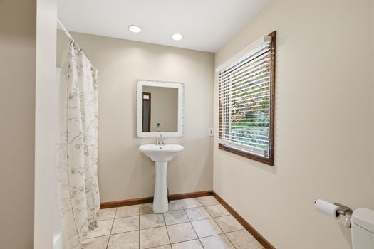 43-web-or-mls-2739 Queenswood Dr-43