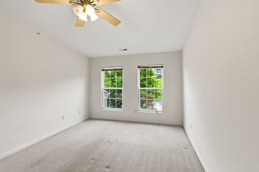 43-web-or-mls-323 Skyview Ct-43