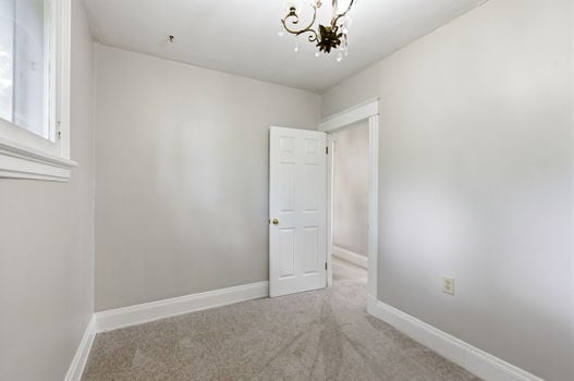 44-web-or-mls-2840 Pine Grove Ave-44