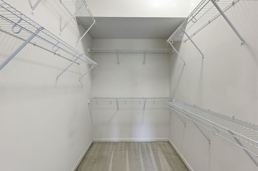44-web-or-mls-323 Skyview Ct-44