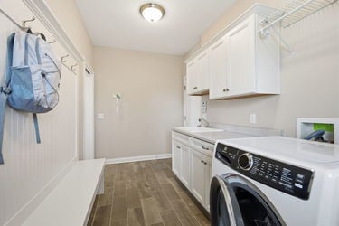 44-web-or-mls-7269 Rita Ln (44 of 75)