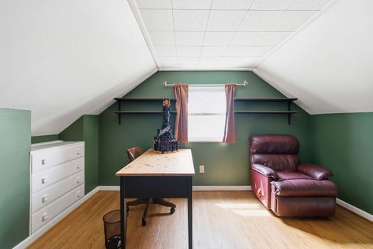 46-web-or-mls-6826 Le Conte Ave (46 of 55)