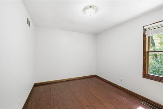 47-web-or-mls-2739 Queenswood Dr-47